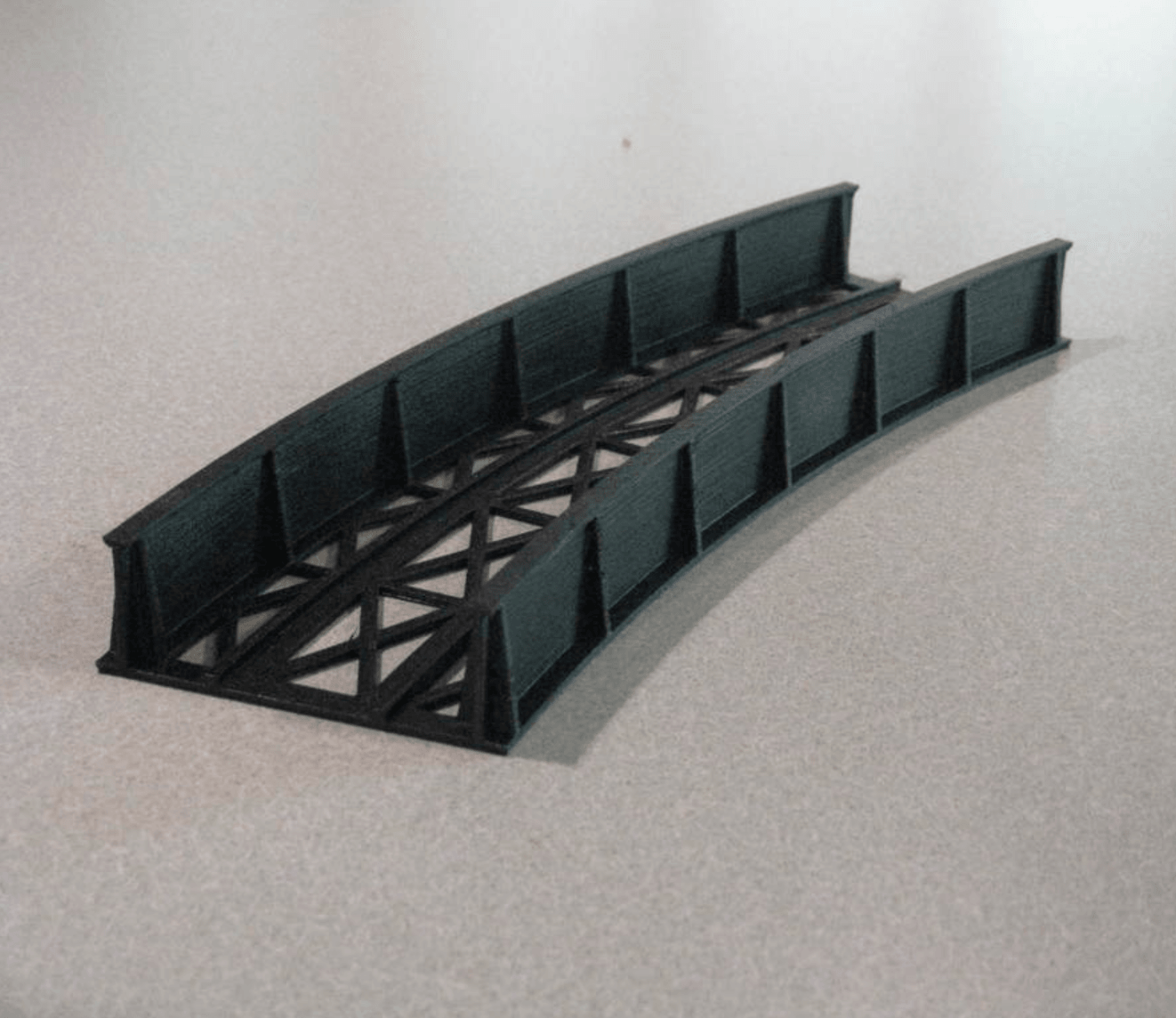 Download free STL file HO Scale Curved Bridge • 3D printer model ・ Cults